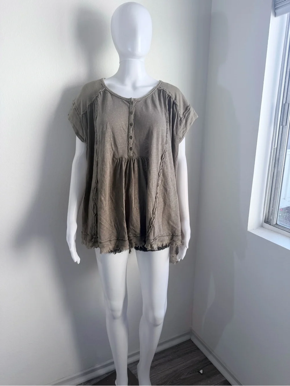 FREE PEOPLE - ASTER HIGH-LOW HENLEY TOP